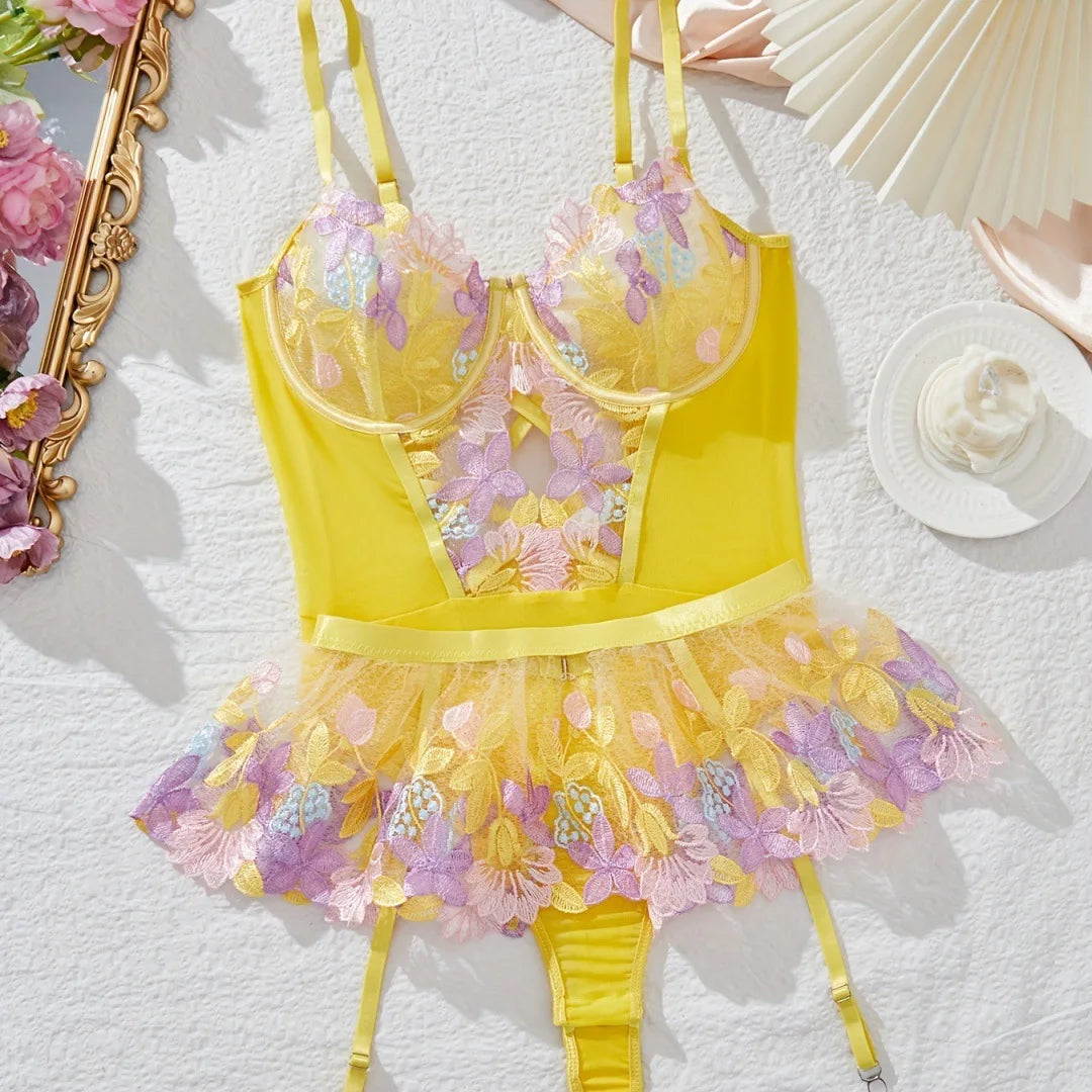 Western Flower Embroidery Backless Transparent
