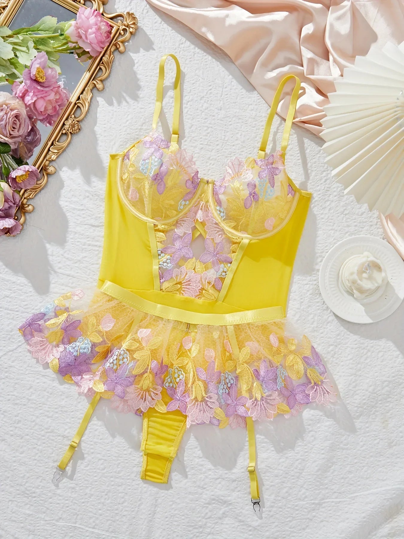 Western Flower Embroidery Backless Transparent