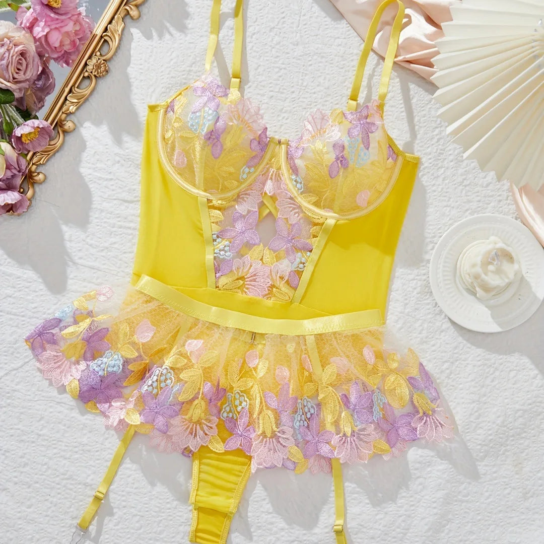 Western Flower Embroidery Backless Transparent