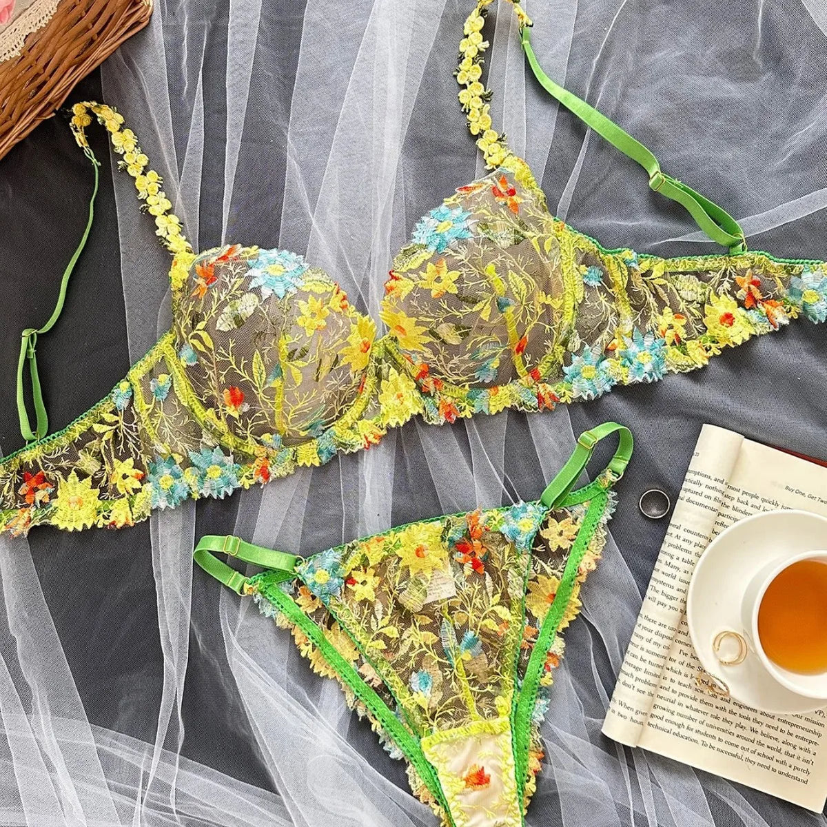 Western Floral Embroidery Slim Fit See Through Bras Erotic Seductive Underwear Clothings Lingerie Set