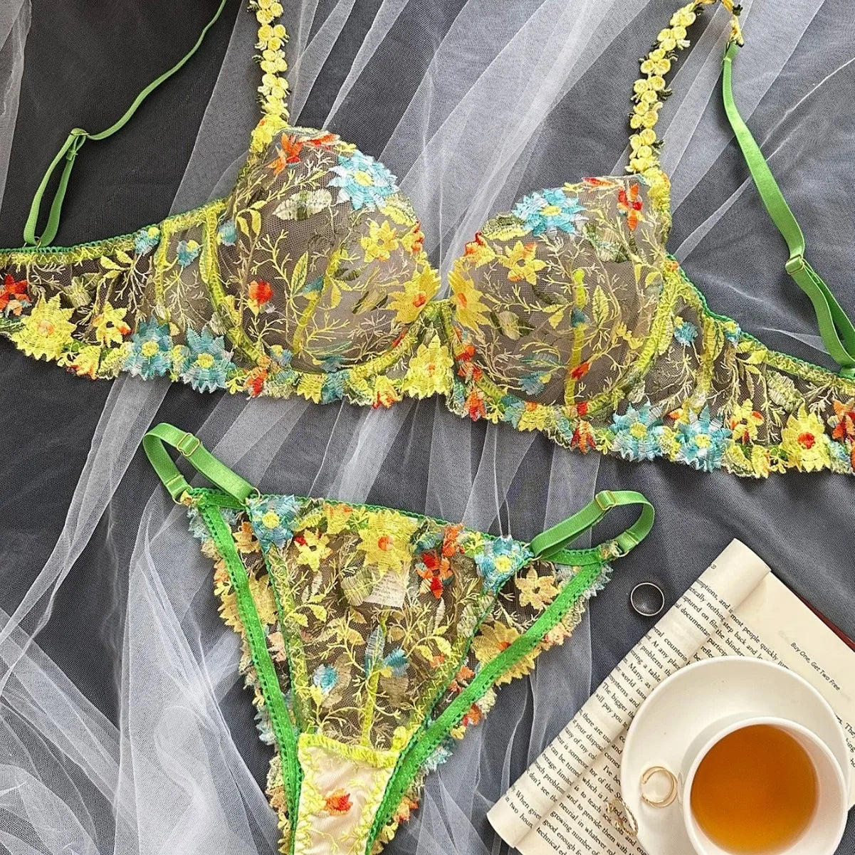 Western Floral Embroidery Slim Fit See Through Bras Erotic Seductive Underwear Clothings Lingerie Set
