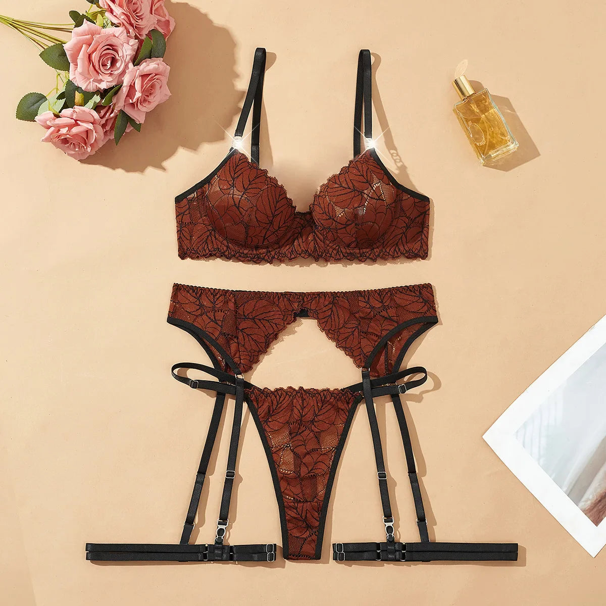 Westerns French Retro Leaf Embroidered Thin Minimizer Bra