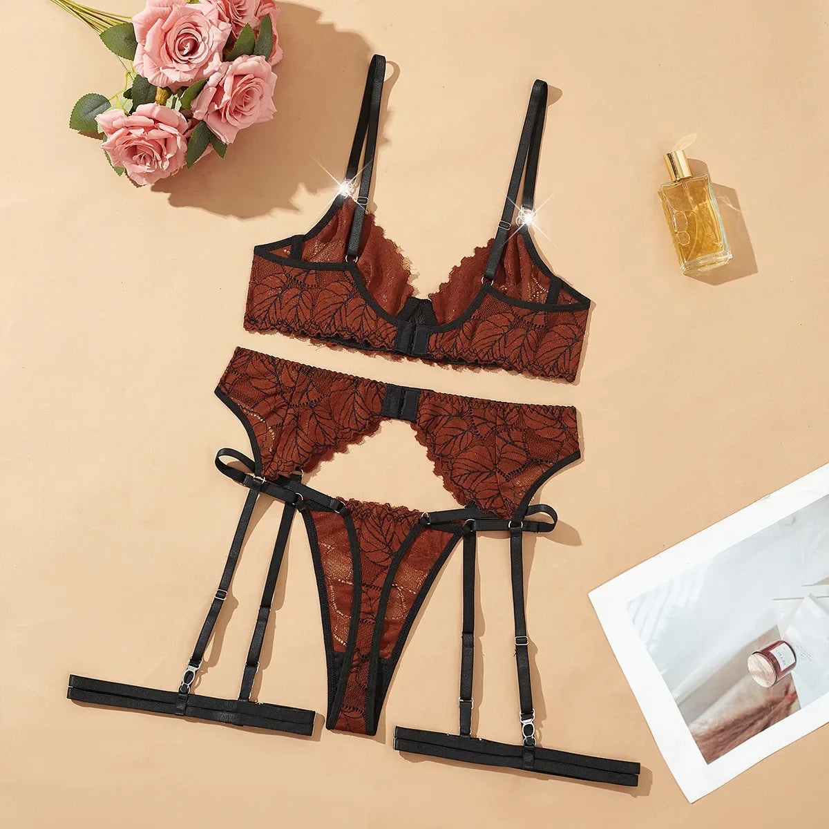Westerns French Retro Leaf Embroidered Thin Minimizer Bra