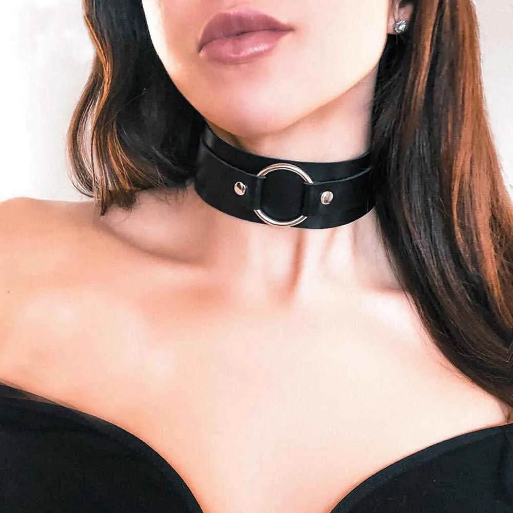 Y2K Leather Neck Strap Belt with Metal Buckle Collar Trendy O-ring Clavicle with Adjustable Neck Cover Accessories