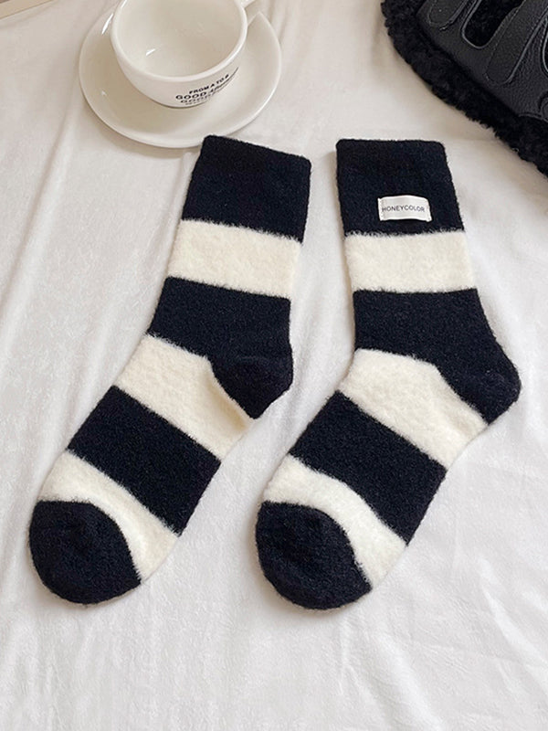 Contrast Color Striped Socks