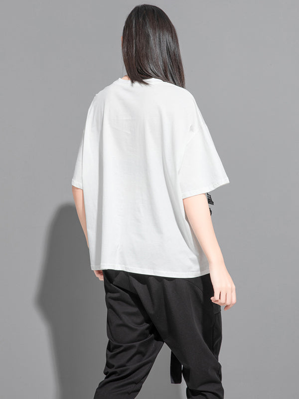 Stylish Black White Irregular Applique T-Shirt