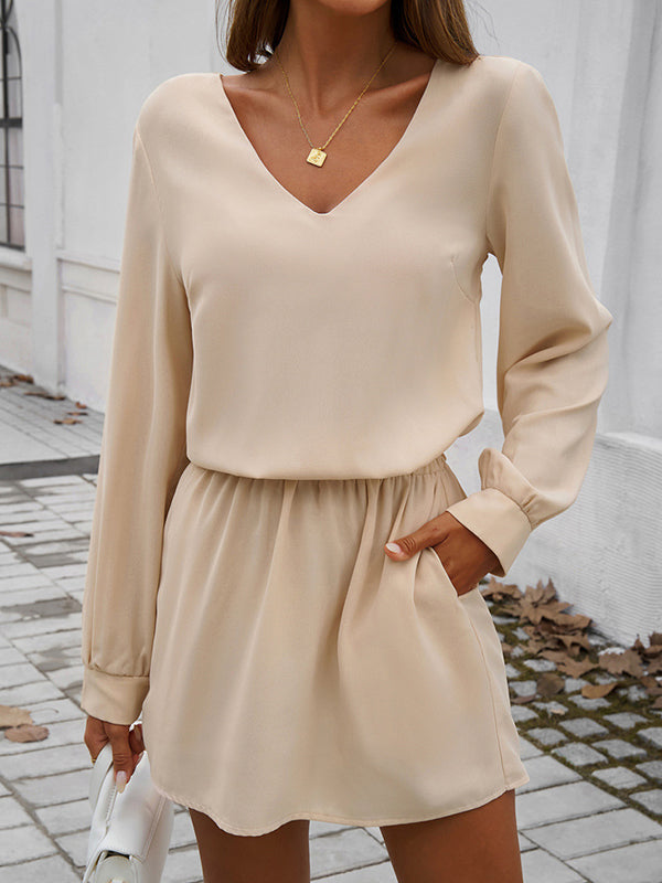 Elasticity Pleated Solid Color A-Line High Waisted V-Neck Mini Dresses