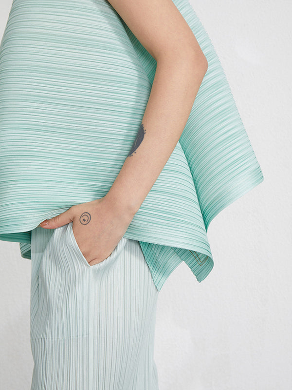 Cropped Sleeveless Pleated Round-Neck Vest Top