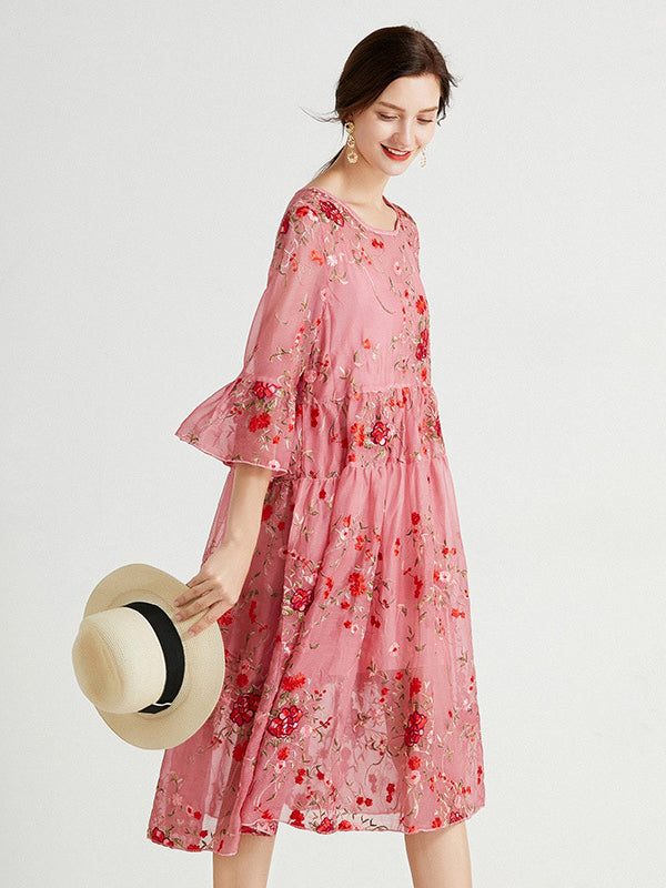 Original Artistic Retro Loose Lace Embroidered Pleated Midi Dress